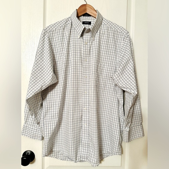 IZOD button down shirt - Picture 2 of 7